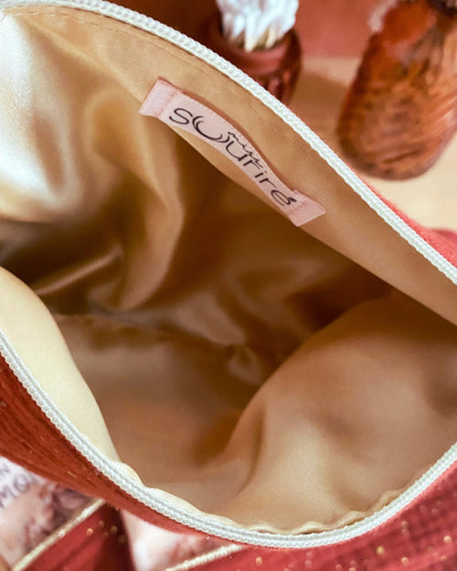 Ma pochette Alba – Une invitation à savourer ce qui est déjà là